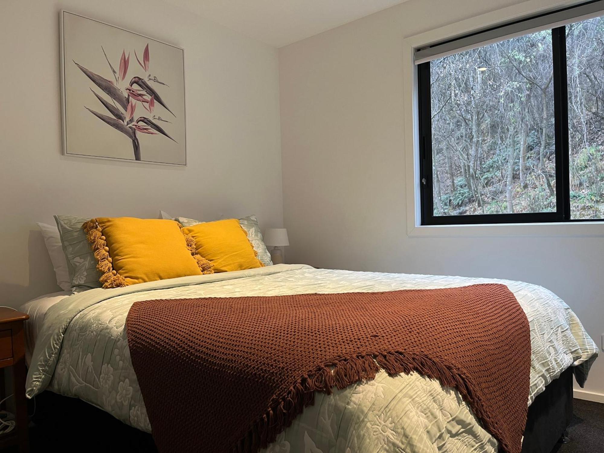 Queenstown Central - Walk To Town - Free Parking - Wifi And Smart Tv - Gym Екстер'єр фото